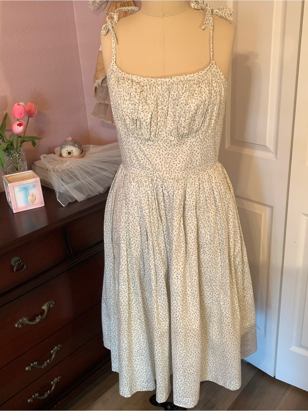 HEARTS & FOUND Sleeveless Cream Floral Tie-Shoulder Midi Dress